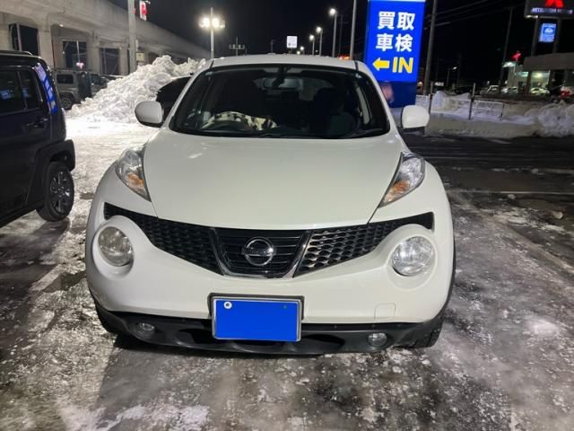 NISSAN JUKE 2011