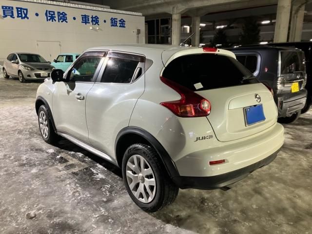 NISSAN JUKE 2011