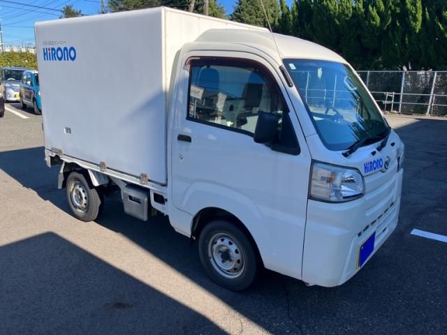 DAIHATSU HIJET truck 4WD 2016