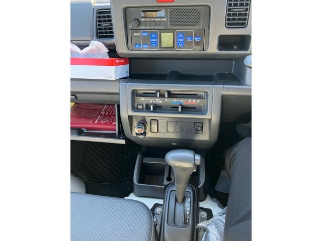 DAIHATSU HIJET truck 4WD 2016