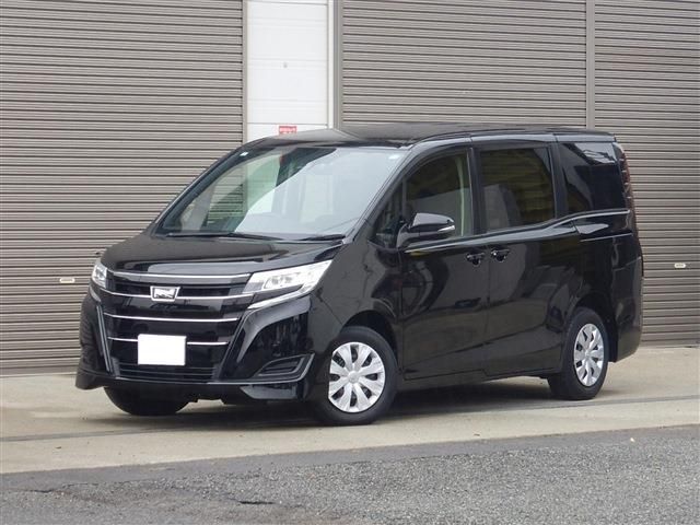 TOYOTA NOAH 2021