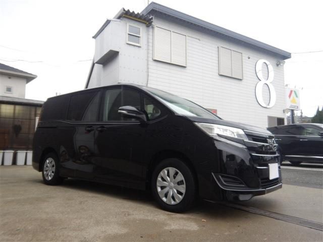 TOYOTA NOAH 2021