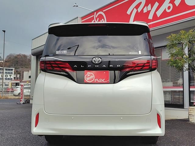 TOYOTA ALPHARD 2024