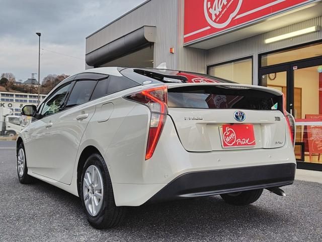 TOYOTA PRIUS 4WD 2017