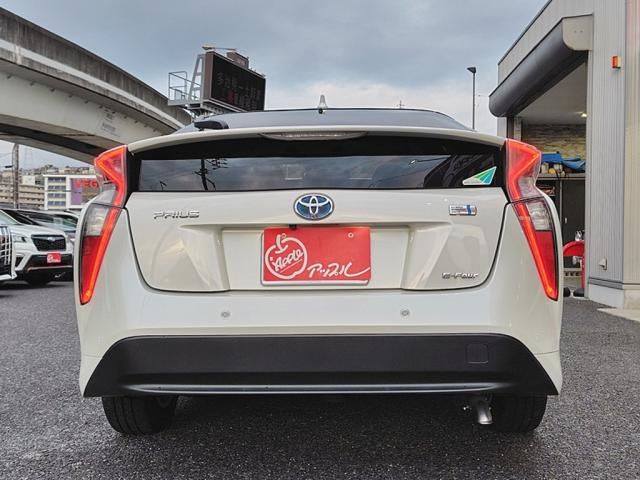 TOYOTA PRIUS 4WD 2017