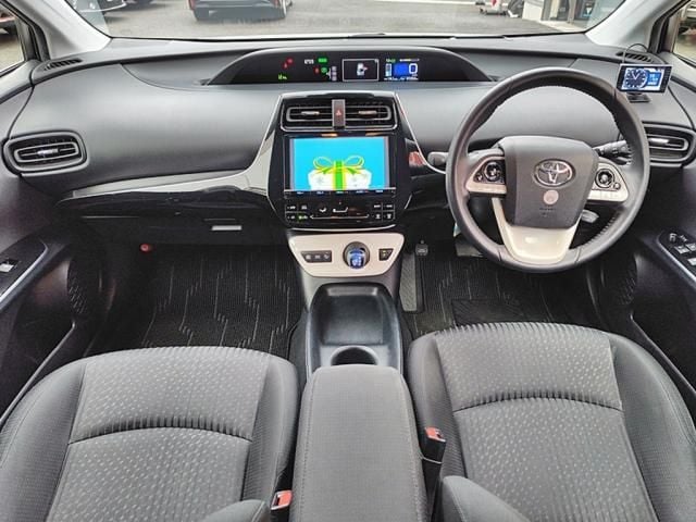 TOYOTA PRIUS 4WD 2017