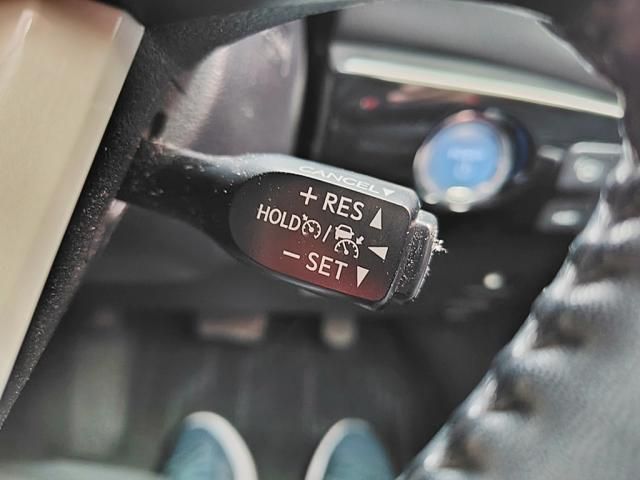 TOYOTA PRIUS 4WD 2017