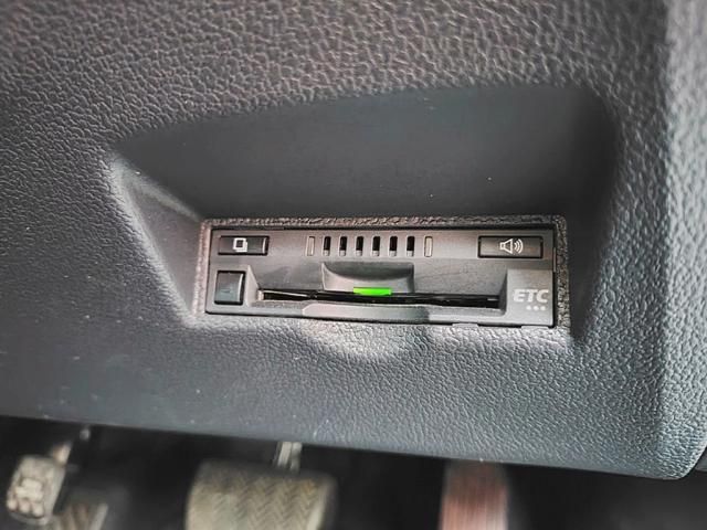 TOYOTA PRIUS 4WD 2017