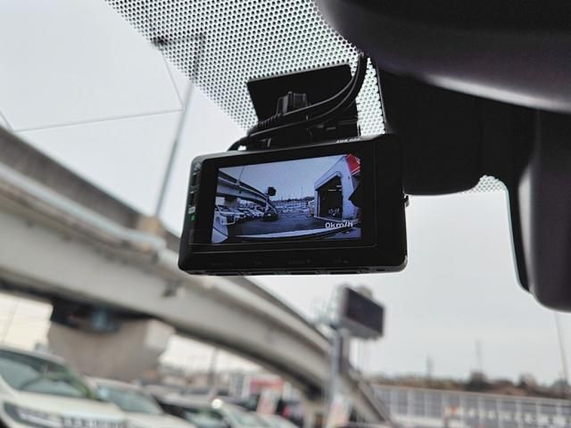 TOYOTA PRIUS 4WD 2017