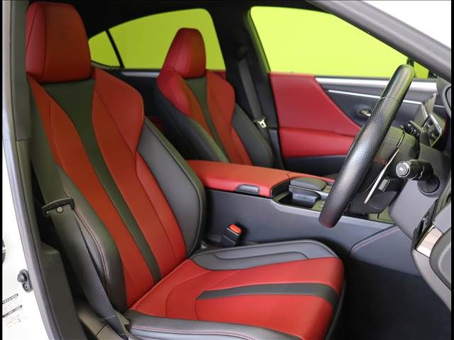 TOYOTA LEXUS ES300h 2022