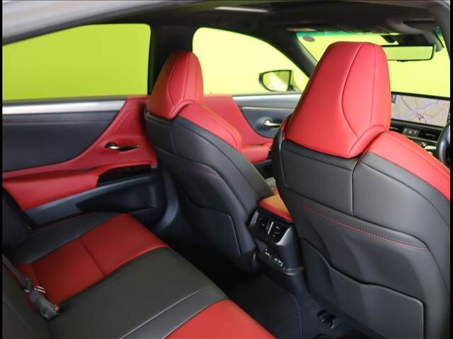 TOYOTA LEXUS ES300h 2022