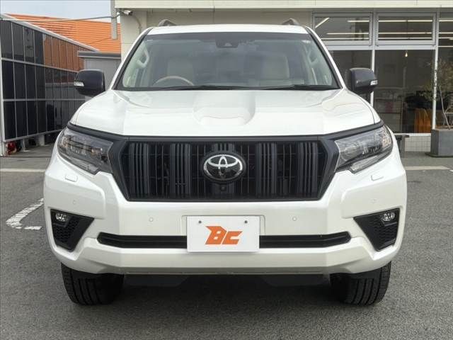 TOYOTA LANDCRUISER PRADO 2022