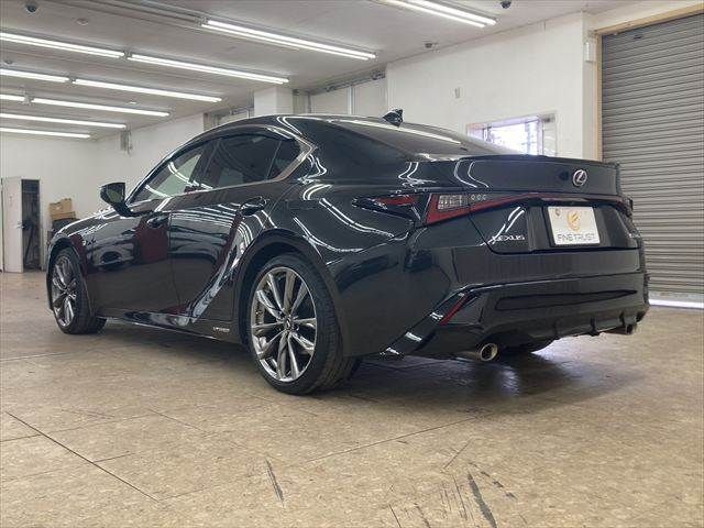 TOYOTA LEXUS IS300h 2021