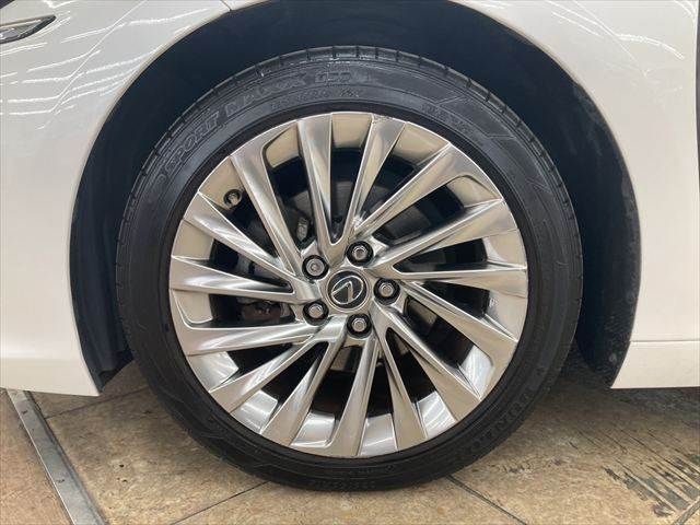 TOYOTA LEXUS ES300h 2019