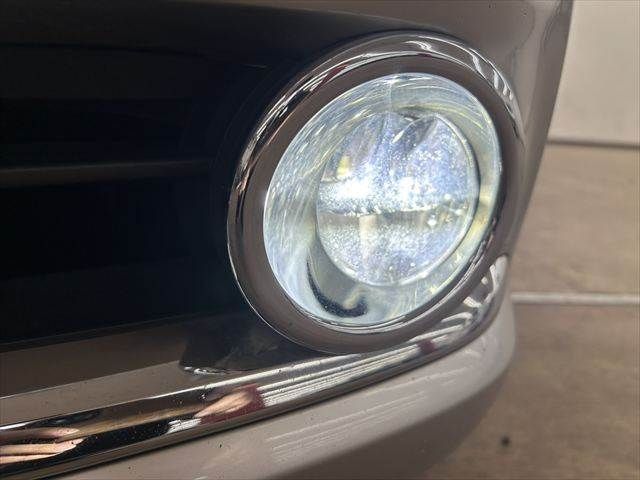 TOYOTA CROWN MAJESTA HYBRID 2015