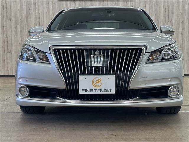 TOYOTA CROWN MAJESTA HYBRID 2015