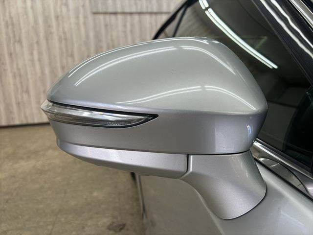 TOYOTA CROWN MAJESTA HYBRID 2015