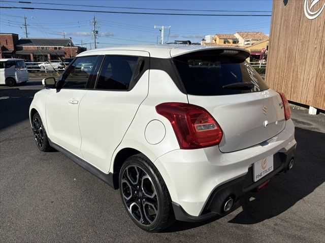 SUZUKI SWIFT 2018