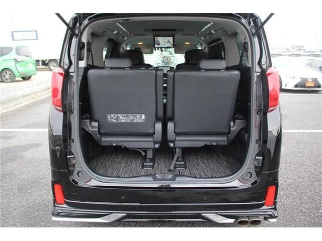 TOYOTA ALPHARD hybrid 4WD 2019