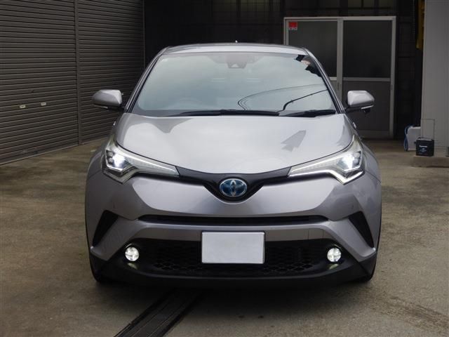 TOYOTA C-HR 2017