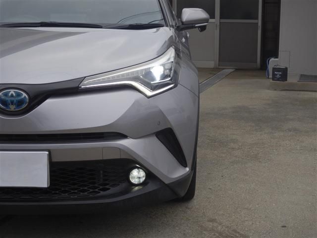 TOYOTA C-HR 2017