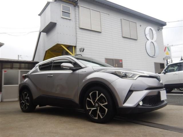 TOYOTA C-HR 2017
