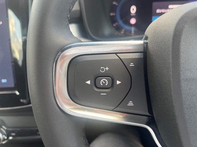 VOLVO VOLVO XC40 2023