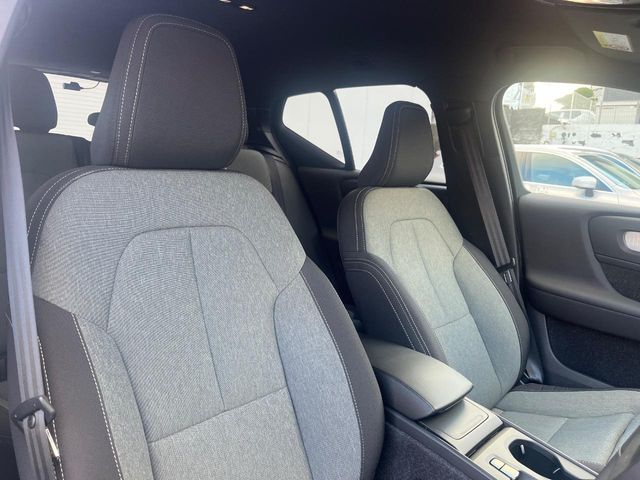 VOLVO VOLVO XC40 2023