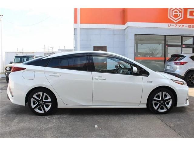 TOYOTA PRIUS PHV 2017