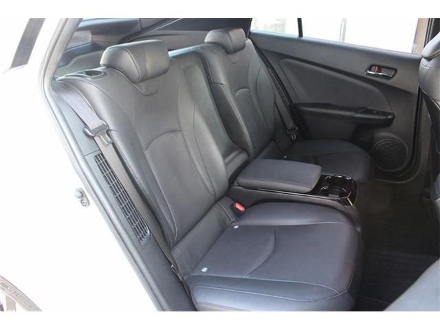 TOYOTA PRIUS PHV 2017