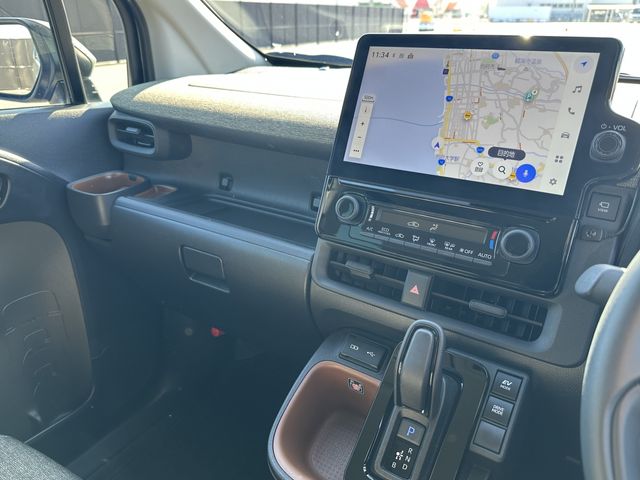 TOYOTA SIENTA HYBRID 2025