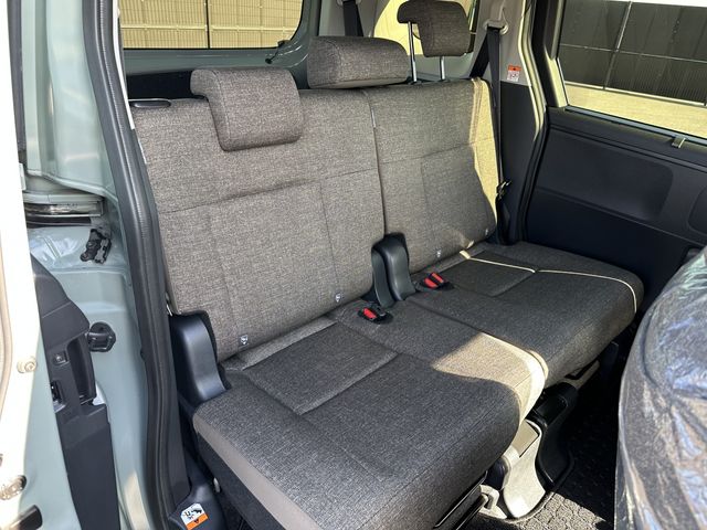 TOYOTA SIENTA HYBRID 2025