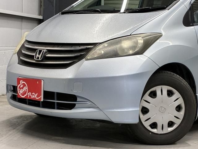 HONDA FREED 2009