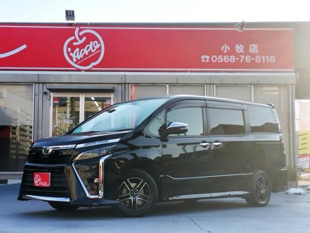 TOYOTA VOXY 2018