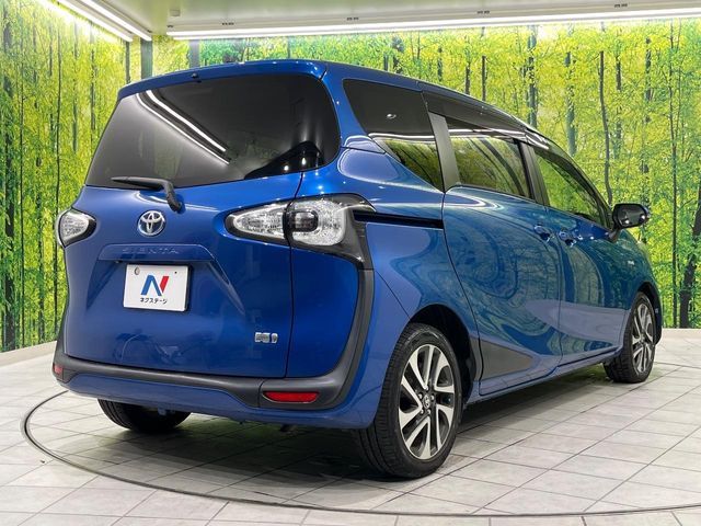 TOYOTA SIENTA HYBRID 2017