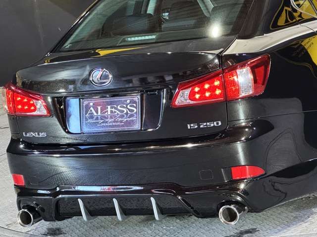 TOYOTA LEXUS IS250 2011