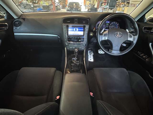 TOYOTA LEXUS IS250 2011