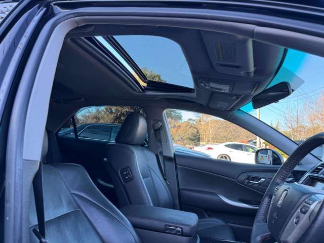 TOYOTA CROWN sedan 2011