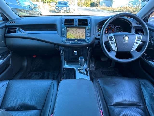 TOYOTA CROWN sedan 2011