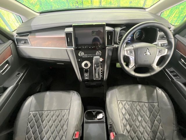 MITSUBISHI DELICA D:5 4WD 2023