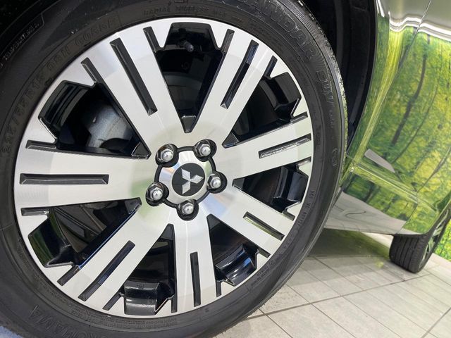 MITSUBISHI DELICA D:5 4WD 2023