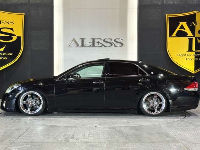 TOYOTA CROWN sedan 2010