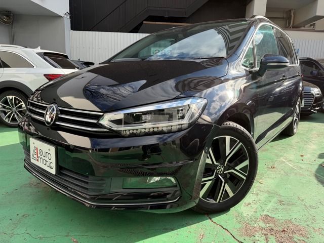 VOLKSWAGEN VOLKSWAGEN GOLF TOURAN 2021