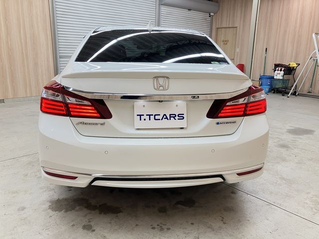 HONDA ACCORD HYBRID 2017
