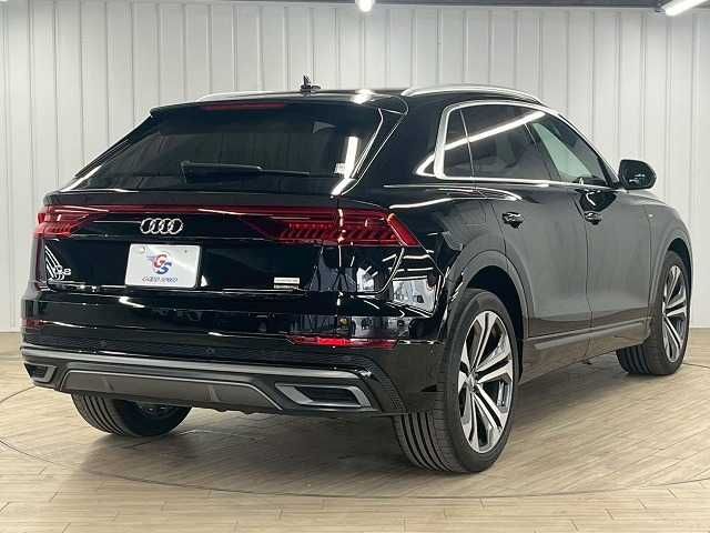 AUDI AUDI Q8 2019