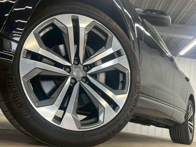 AUDI AUDI Q8 2019