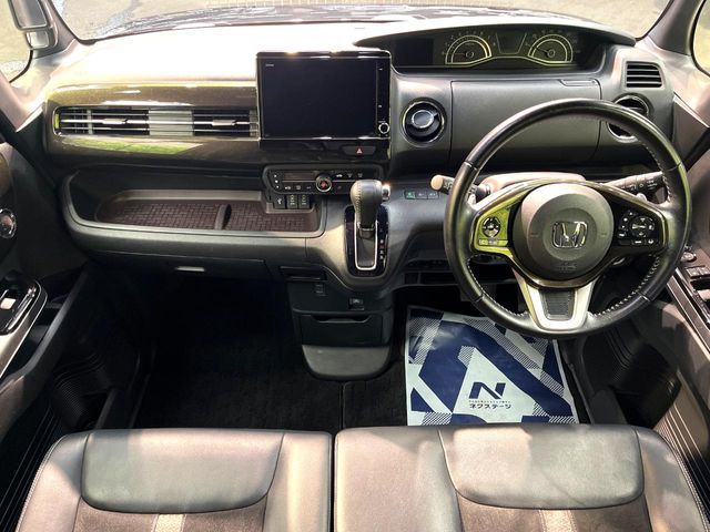 HONDA N BOX CUSTOM 2019