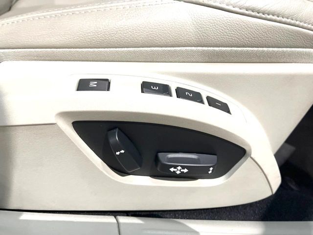 VOLVO VOLVO V40 2018