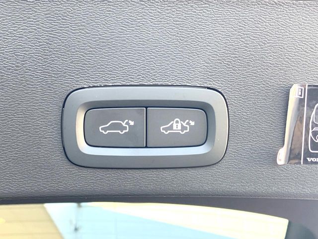 VOLVO VOLVO XC40 2022