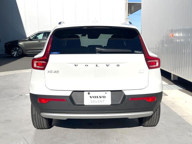 VOLVO VOLVO XC40 2022